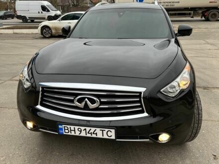 Чорний Інфініті QX70, об'ємом двигуна 0.37 л та пробігом 90 тис. км за 23000 $, фото 1 на Automoto.ua