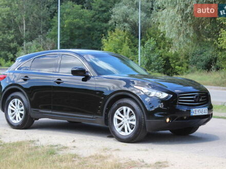 Чорний Інфініті QX70, об'ємом двигуна 3.7 л та пробігом 148 тис. км за 22499 $, фото 1 на Automoto.ua