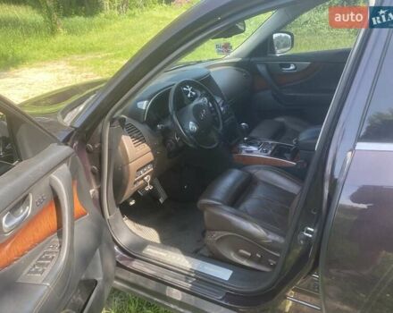 Фиолетовый Инфинити QX70, объемом двигателя 2.99 л и пробегом 145 тыс. км за 19200 $, фото 3 на Automoto.ua