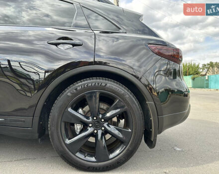 Фиолетовый Инфинити QX70, объемом двигателя 3.7 л и пробегом 110 тыс. км за 20500 $, фото 13 на Automoto.ua