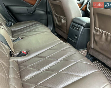 Фиолетовый Инфинити QX70, объемом двигателя 3.7 л и пробегом 110 тыс. км за 20500 $, фото 47 на Automoto.ua