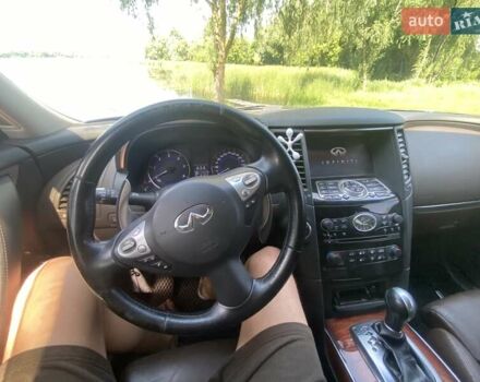 Фиолетовый Инфинити QX70, объемом двигателя 2.99 л и пробегом 145 тыс. км за 19200 $, фото 14 на Automoto.ua