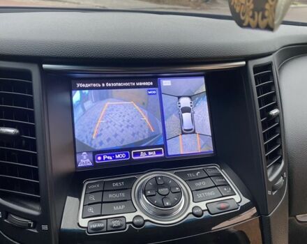 Фиолетовый Инфинити QX70, объемом двигателя 3 л и пробегом 201 тыс. км за 18000 $, фото 9 на Automoto.ua