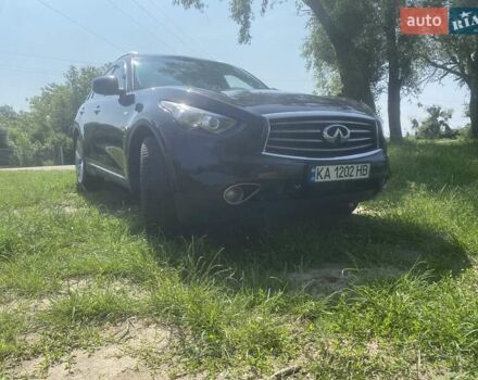 Фиолетовый Инфинити QX70, объемом двигателя 2.99 л и пробегом 145 тыс. км за 19200 $, фото 1 на Automoto.ua