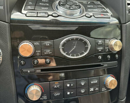 Фиолетовый Инфинити QX70, объемом двигателя 3.7 л и пробегом 110 тыс. км за 20500 $, фото 30 на Automoto.ua