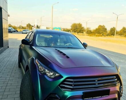 Фиолетовый Инфинити QX70, объемом двигателя 3.7 л и пробегом 115 тыс. км за 35000 $, фото 3 на Automoto.ua