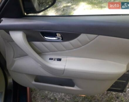 Фіолетовий Інфініті QX70, об'ємом двигуна 3.7 л та пробігом 135 тис. км за 35999 $, фото 12 на Automoto.ua