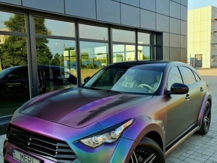 Фиолетовый Инфинити QX70, объемом двигателя 3.7 л и пробегом 150 тыс. км за 36000 $, фото 1 на Automoto.ua