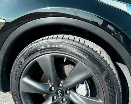 Коричневый Инфинити QX70, объемом двигателя 3.7 л и пробегом 130 тыс. км за 18499 $, фото 2 на Automoto.ua