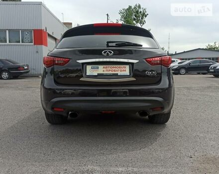 Коричневий Інфініті QX70, об'ємом двигуна 3 л та пробігом 140 тис. км за 16100 $, фото 9 на Automoto.ua