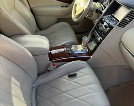 Коричневый Инфинити QX70, объемом двигателя 3.7 л и пробегом 168 тыс. км за 20000 $, фото 24 на Automoto.ua