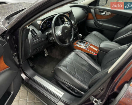 Коричневый Инфинити QX70, объемом двигателя 3 л и пробегом 146 тыс. км за 16500 $, фото 37 на Automoto.ua