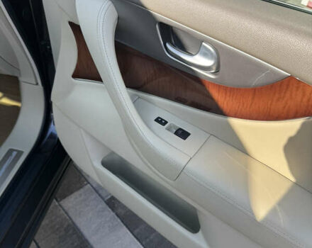 Коричневый Инфинити QX70, объемом двигателя 3.7 л и пробегом 168 тыс. км за 20000 $, фото 23 на Automoto.ua