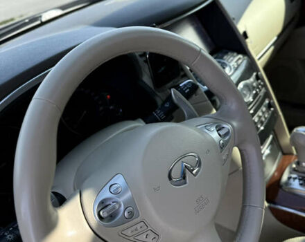 Коричневый Инфинити QX70, объемом двигателя 3.7 л и пробегом 130 тыс. км за 18499 $, фото 17 на Automoto.ua