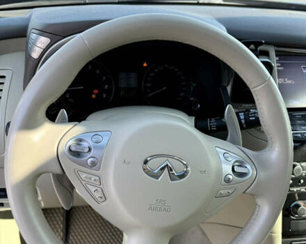 Коричневый Инфинити QX70, объемом двигателя 3.7 л и пробегом 130 тыс. км за 18499 $, фото 14 на Automoto.ua