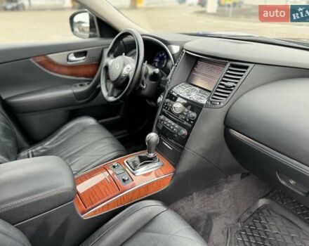 Коричневый Инфинити QX70, объемом двигателя 2.99 л и пробегом 85 тыс. км за 24500 $, фото 13 на Automoto.ua