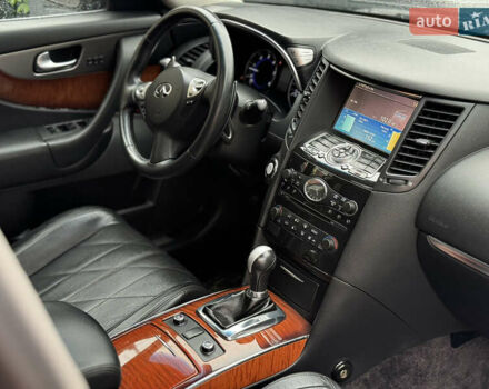 Коричневый Инфинити QX70, объемом двигателя 3 л и пробегом 146 тыс. км за 16500 $, фото 56 на Automoto.ua