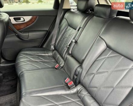 Коричневый Инфинити QX70, объемом двигателя 2.99 л и пробегом 85 тыс. км за 24500 $, фото 10 на Automoto.ua