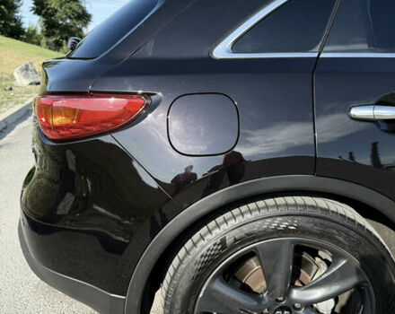 Коричневый Инфинити QX70, объемом двигателя 3.7 л и пробегом 130 тыс. км за 18499 $, фото 10 на Automoto.ua