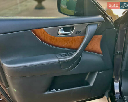 Коричневий Інфініті QX70, об'ємом двигуна 2.99 л та пробігом 138 тис. км за 21800 $, фото 11 на Automoto.ua