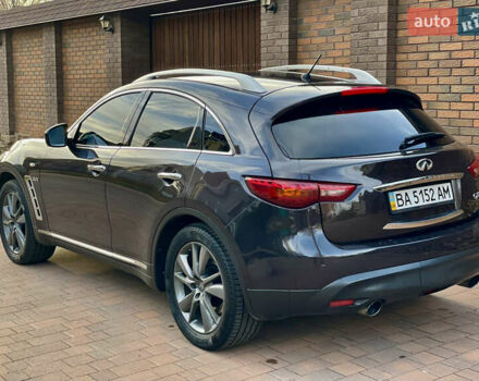 Коричневий Інфініті QX70, об'ємом двигуна 2.99 л та пробігом 138 тис. км за 21800 $, фото 7 на Automoto.ua