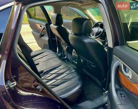 Коричневий Інфініті QX70, об'ємом двигуна 2.99 л та пробігом 138 тис. км за 21800 $, фото 13 на Automoto.ua