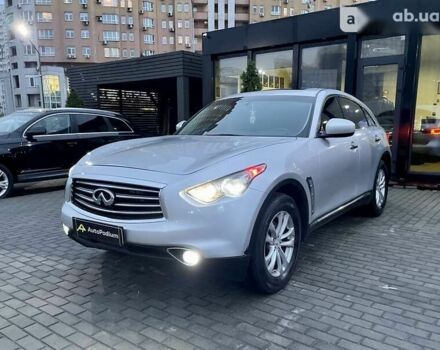 Инфинити QX70, объемом двигателя 3.7 л и пробегом 56 тыс. км за 22500 $, фото 3 на Automoto.ua