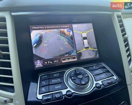 Инфинити QX70, объемом двигателя 3.7 л и пробегом 210 тыс. км за 19000 $, фото 5 на Automoto.ua