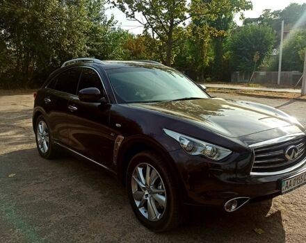 Инфинити QX70, объемом двигателя 3.7 л и пробегом 220 тыс. км за 18500 $, фото 1 на Automoto.ua