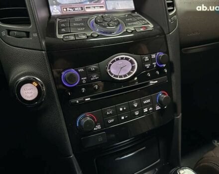 Інфініті QX70, об'ємом двигуна 3.7 л та пробігом 186 тис. км за 15700 $, фото 26 на Automoto.ua