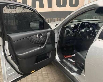 Инфинити QX70, объемом двигателя 3.7 л и пробегом 163 тыс. км за 15500 $, фото 14 на Automoto.ua