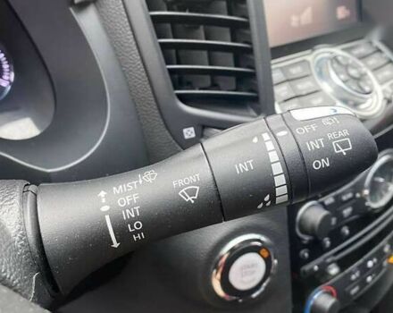 Інфініті QX70, об'ємом двигуна 3.7 л та пробігом 163 тис. км за 15500 $, фото 23 на Automoto.ua