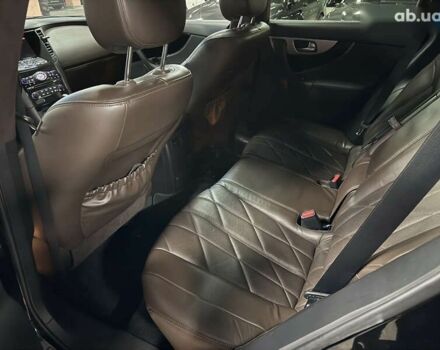 Інфініті QX70, об'ємом двигуна 3.7 л та пробігом 186 тис. км за 15700 $, фото 29 на Automoto.ua