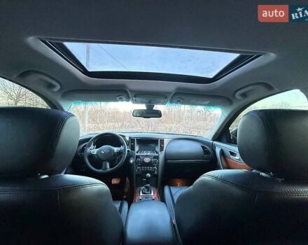Инфинити QX70, объемом двигателя 3 л и пробегом 188 тыс. км за 18700 $, фото 7 на Automoto.ua