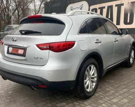 Інфініті QX70, об'ємом двигуна 3.7 л та пробігом 163 тис. км за 15500 $, фото 4 на Automoto.ua