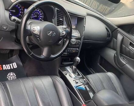 Инфинити QX70, объемом двигателя 3.7 л и пробегом 163 тыс. км за 15500 $, фото 12 на Automoto.ua