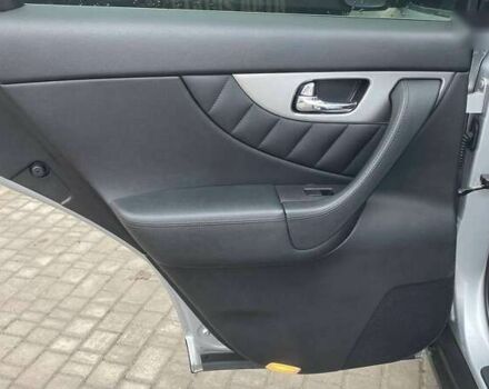 Инфинити QX70, объемом двигателя 3.7 л и пробегом 163 тыс. км за 15500 $, фото 26 на Automoto.ua