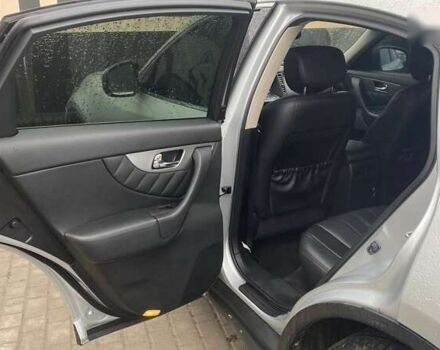 Инфинити QX70, объемом двигателя 3.7 л и пробегом 163 тыс. км за 15500 $, фото 27 на Automoto.ua