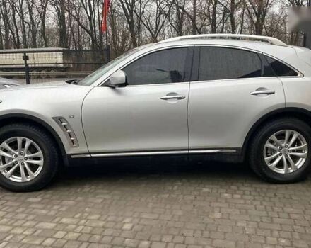 Инфинити QX70, объемом двигателя 3.7 л и пробегом 163 тыс. км за 15500 $, фото 5 на Automoto.ua