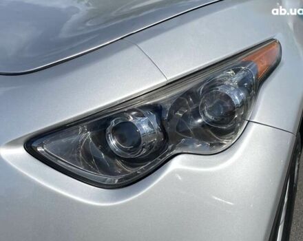 Инфинити QX70, объемом двигателя 3.7 л и пробегом 116 тыс. км за 18000 $, фото 1 на Automoto.ua