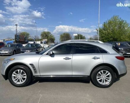 Инфинити QX70, объемом двигателя 3.7 л и пробегом 116 тыс. км за 18000 $, фото 9 на Automoto.ua