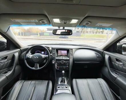 Інфініті QX70, об'ємом двигуна 3.7 л та пробігом 88 тис. км за 18500 $, фото 35 на Automoto.ua