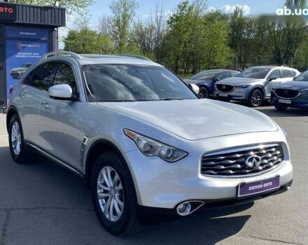 Инфинити QX70, объемом двигателя 3.7 л и пробегом 116 тыс. км за 18000 $, фото 3 на Automoto.ua