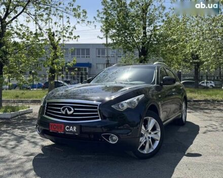 Інфініті QX70, об'ємом двигуна 3 л та пробігом 215 тис. км за 17500 $, фото 2 на Automoto.ua