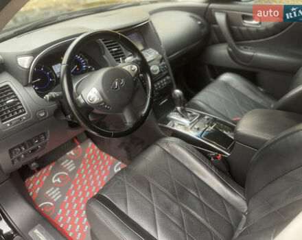 Инфинити QX70, объемом двигателя 3 л и пробегом 215 тыс. км за 17900 $, фото 24 на Automoto.ua