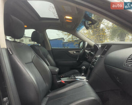 Инфинити QX70, объемом двигателя 3 л и пробегом 215 тыс. км за 17900 $, фото 31 на Automoto.ua