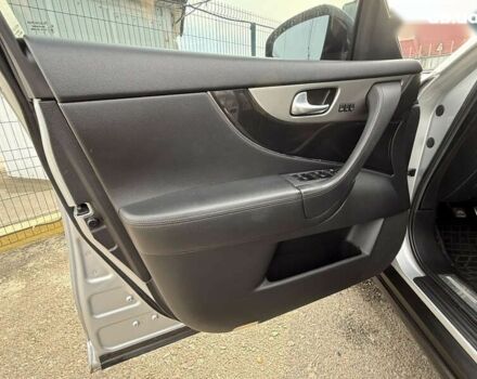 Инфинити QX70, объемом двигателя 3 л и пробегом 181 тыс. км за 19990 $, фото 11 на Automoto.ua