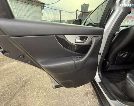 Инфинити QX70, объемом двигателя 3 л и пробегом 181 тыс. км за 19990 $, фото 12 на Automoto.ua