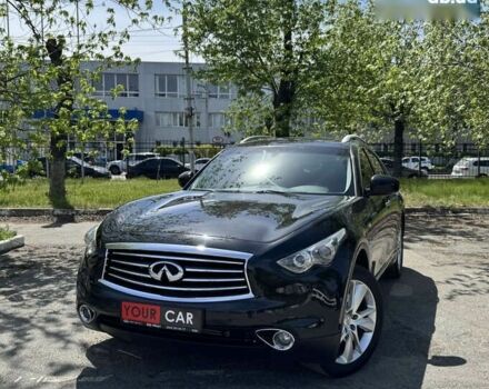 Інфініті QX70, об'ємом двигуна 3 л та пробігом 215 тис. км за 17999 $, фото 1 на Automoto.ua