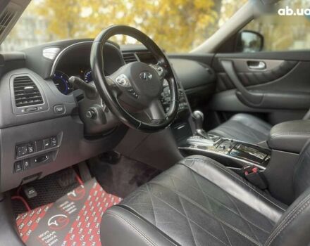 Инфинити QX70, объемом двигателя 3 л и пробегом 215 тыс. км за 17900 $, фото 25 на Automoto.ua